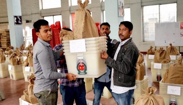 জেলায় জেলায় ব্যালট পেপার পাঠানোর কার্যক্রম শুরু