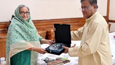 ‘এশিয়া ক্লাইমেট মোবিলিটি চ্যাম্পিয়ন লিডার অ্যাওয়ার্ড’ গ্রহণ প্রধানমন্ত্রীর