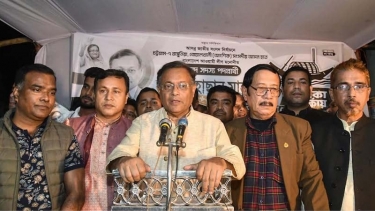 ভোট বর্জনকারীরা এই আমলের সড়কের গর্তও ভরাট করতে পারবে না : তথ্যমন্ত্রী