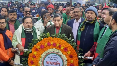 ব্রাহ্মণবাড়িয়া ফারুকী পার্কের স্মৃতিসৌধে মোকতাদির চৌধুরীর শ্রদ্ধা নিবেদন