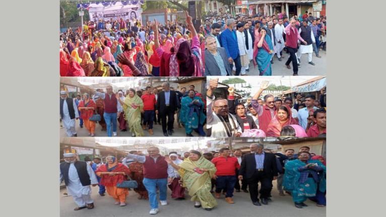 পীরগঞ্জে নিজ নির্বাচনী এলাকায় প্রচারণায় স্পিকার