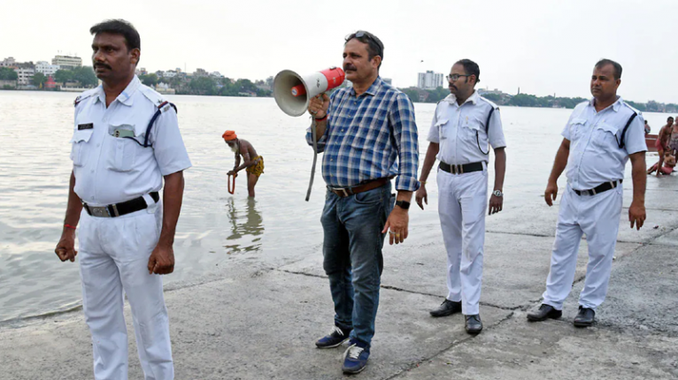 ঘূর্ণিঝড় রেমাল: পশ্চিমবঙ্গের ৬ জেলায় ‘রেড অ্যালার্ট’