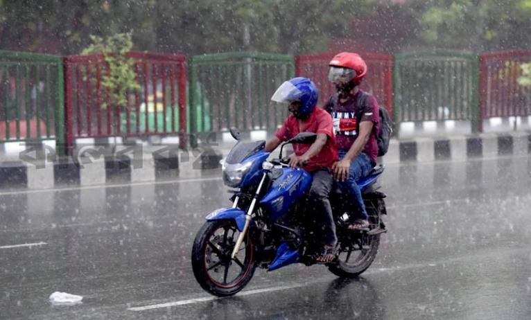 টানা বৃষ্টির আভাস দিল আবহাওয়া অধিদপ্তর