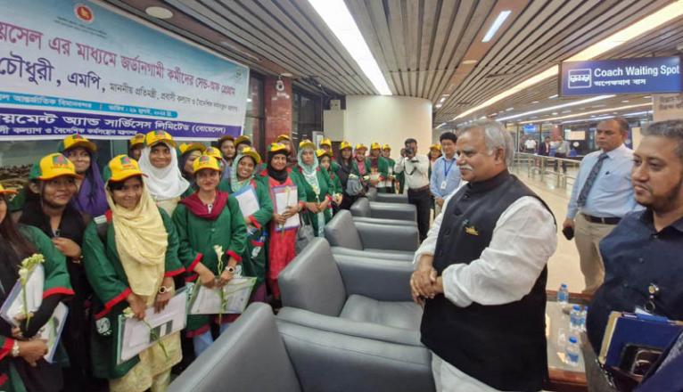 আপনাদের মাধ্যমে দেশের ভাবমূর্তি আরও উজ্জ্বল হবে - প্রবাসী কল্যাণ প্রতিমন্ত্রী