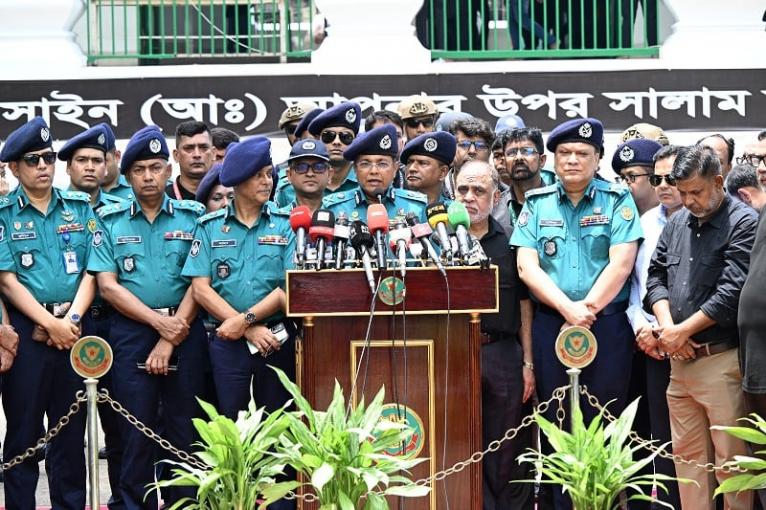 বিশৃঙ্খলা সৃষ্টি করা হলে কঠোর ব্যবস্থা : ডিএমপি কমিশনার