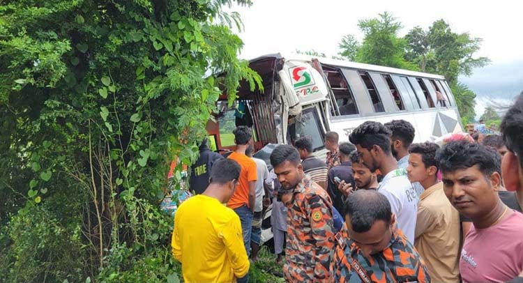 গোপালগঞ্জের মুকসুদপুরে সড়ক দুর্ঘটনায় দুইভাই নিহত