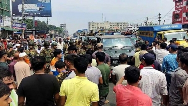 ফের অস্থিরতা আশুলিয়ায়, ৫১ কারখানা বন্ধ