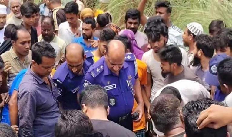 সিদ্ধিরগঞ্জে বালুর মাঠে থেকে বিদ্যুৎমিস্ত্রির লাশ উদ্ধার