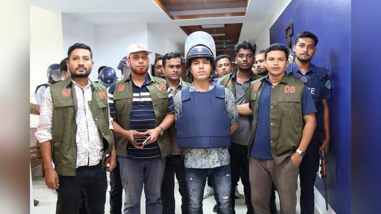 চাঁদার লাখ লাখ টাকা যেভাবে সংগ্রহ করতেন সন্ত্রাসী ডেভিড ইমন
