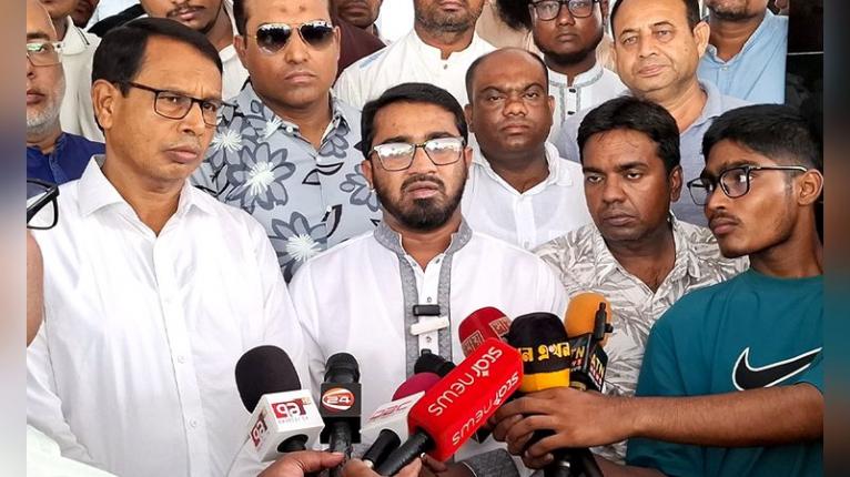 আ. লীগের রাজনীতি দাফন হয়েছে দিল্লিতে : রাশেদ খান