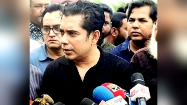 বর্তমানে পত্রিকার পাতায় গুম, খুন, ব্যাংক লুটের খবর নেই: পার্থ