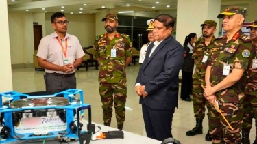সাইবার সক্ষমতা ও দেশীয় উদ্ভাবনে নতুন গতি আনতে হবে: প্রতিরক্ষা উপদেষ্টা