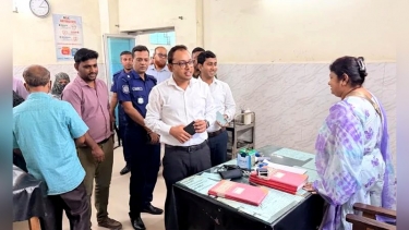 নরসিংদীতে উপজেলা স্বাস্থ্য কমপ্লেক্সে স্বাস্থ্যসেবার মানোন্নয়নে পরিদর্শন