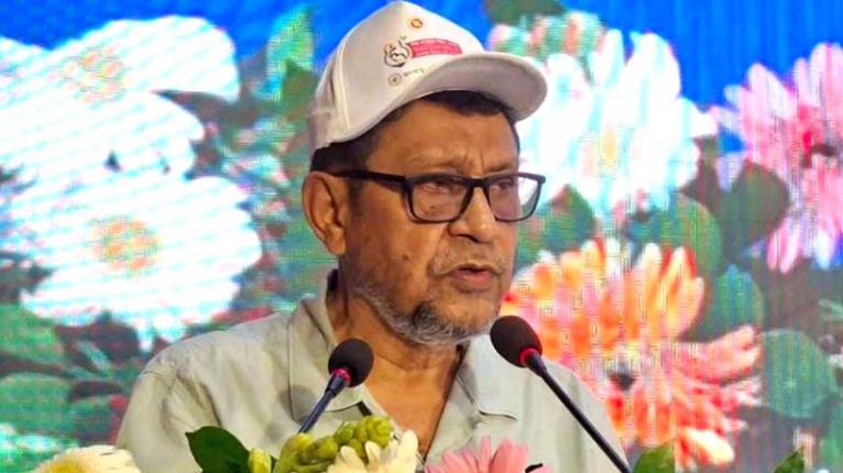 শিশুদের সুস্বাস্থ্যে মায়ের দুধের বিকল্প নেই : স্বাস্থ্যমন্ত্রী