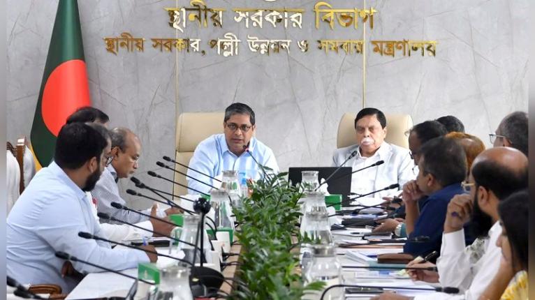 স্থানীয় সরকারের সব অফিসের ছাদে সোলার প্যানেল বসানো হবে: মীর শাহে আলম