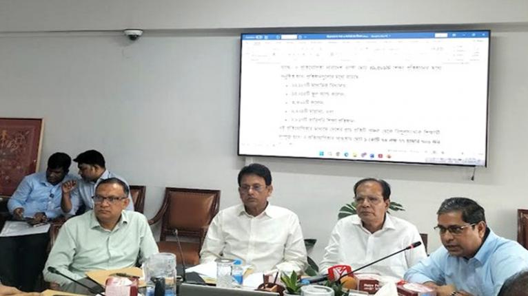 এমবাপ্পেকে ঢাকায় আনার পরিকল্পনা জানালেন প্রতিমন্ত্রী
