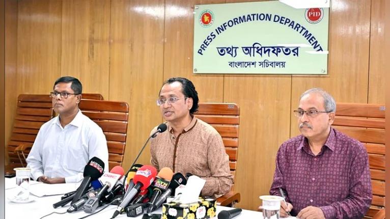তিন পার্বত্য এলাকায় খাদ্য গুদাম নির্মাণ করা হবে: তথ্য উপদেষ্টা