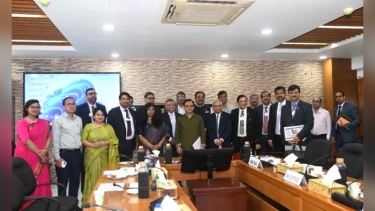 অর্থনৈতিক অংশীদারত্বে নতুন গতি আনতে চায় বাংলাদেশ-ভারত