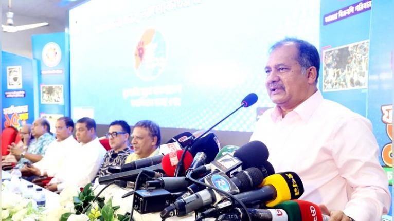 চক্রান্ত না করে দেশ গড়ার কাজে আত্মনিয়োগ করুন : তথ্যমন্ত্রী