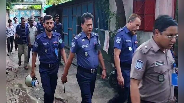 লক্ষ্মীপুরে পুলিশের মাদকবিরোধী অভিযান; গ্রেপ্তার ১