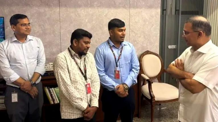 উচ্চশিক্ষার স্বপ্নপূরণে মেধাবী তরুণ নাজমুলের পাশে প্রধানমন্ত্রী