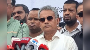 রাজধানীর চারপাশে নৌচলাচল নিরাপদ করতে কাজ করছে সরকার: রবিউল আলম