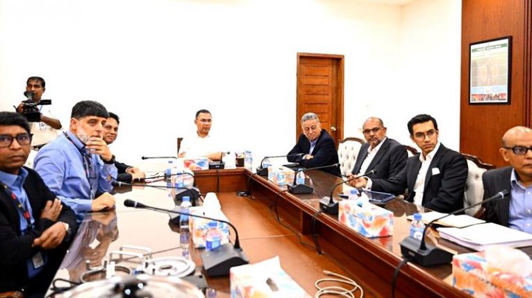 গুরুত্বপূর্ণ সরকারি ভবনে সৌর প্যানেল বসানোর নির্দেশ প্রধানমন্ত্রীর