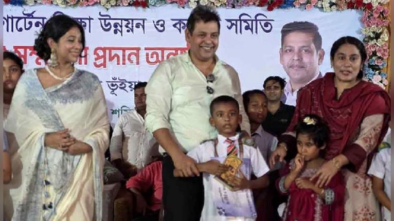 শিক্ষার্থীদের দেশ ও সমাজের কল্যাণে কাজ করার আহ্বান এমপি দিপু ভূঁইয়ার