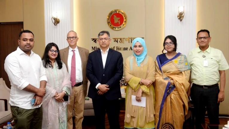 সরকার নাগরিকের বাক-স্বাধীনতা ও ব্যক্তিগত সুরক্ষার বিষয়ে অত্যন্ত সচেতন: স্বরাষ্ট্রমন্ত্রী