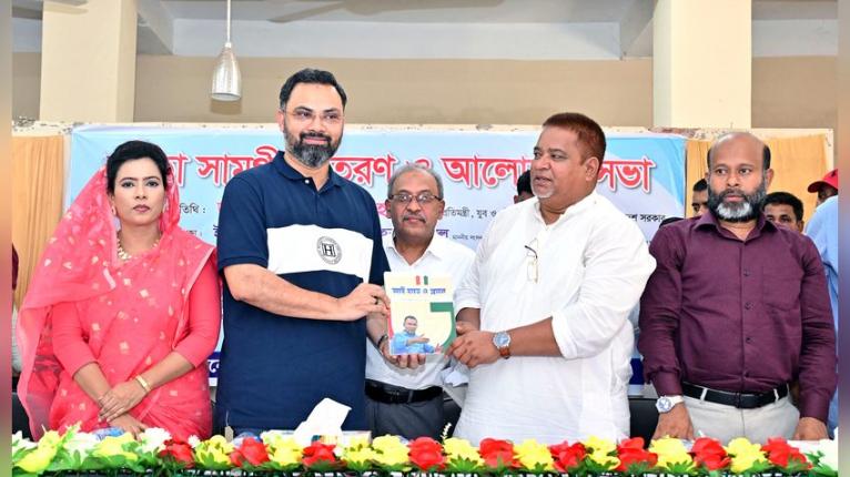 নাসিরনগরে আরাফাত রহমান কোকো স্মৃতি ফুটবল টুর্নামেন্টের ফাইনাল উদ্বোধন করলেন যুব ও ক্রীড়া প্রতিমন্ত্রী