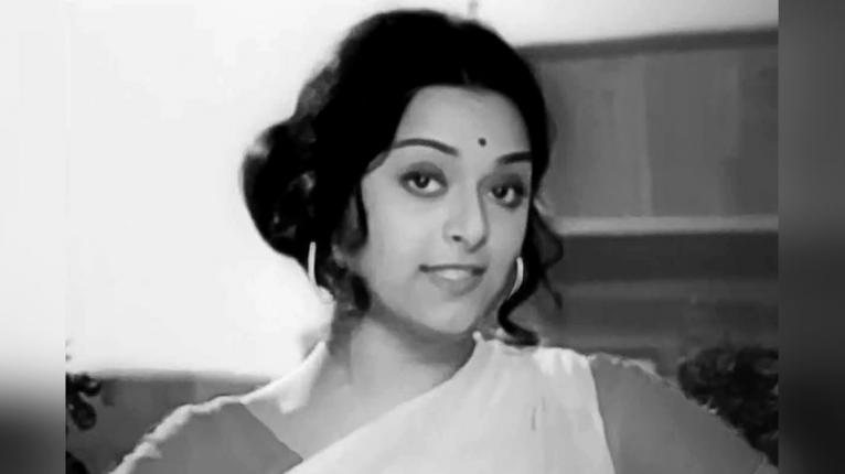 বর্ষীয়ান অভিনেত্রী মিঠু মুখার্জি আর নেই