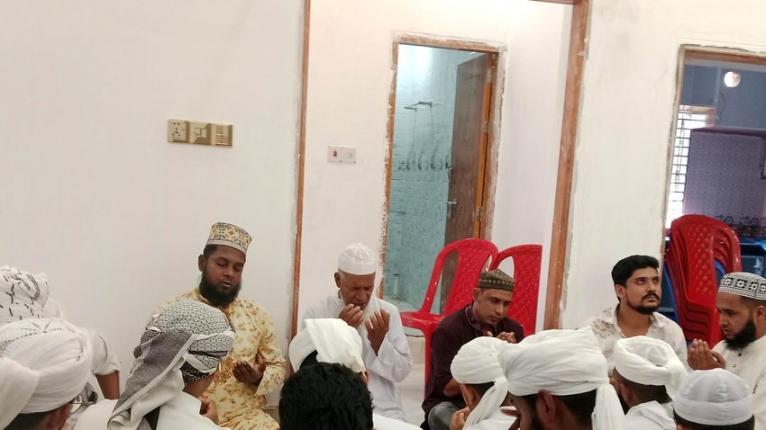 পরিবারের সুস্থতা ও সন্তানদের উজ্জ্বল ভবিষ্যৎ কামনায় প্রবাসী আকাশ মিয়ার বাসভবনে মিলাদ ও দোয়া