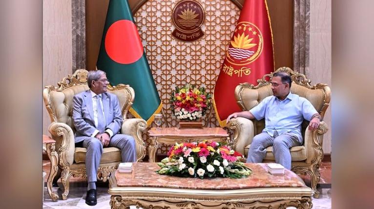 রাষ্ট্রপতির সঙ্গে প্রধানমন্ত্রীর সৌজন্য সাক্ষাৎ