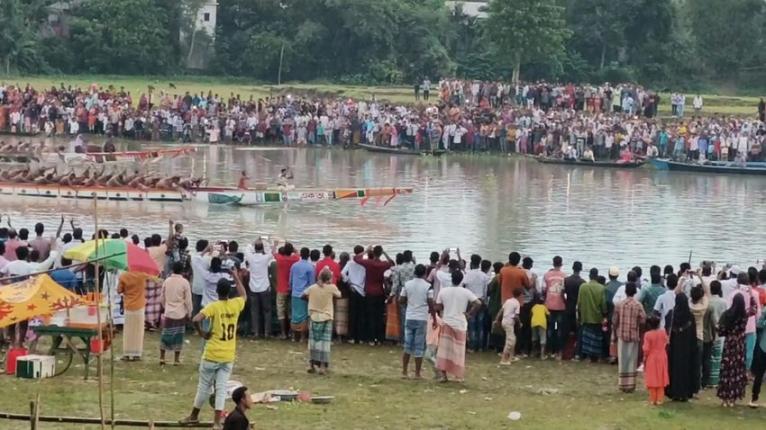 সরিষাবাড়ীতে শেষ হলো ৪ দিনব্যাপী আব্দুস সালাম তালুকদার স্মৃতি নৌকা বাইচ