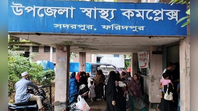 সদরপুরে ভ্যানের চাকায় ওড়না পেঁচিয়ে ১৩ বছরের কিশোরীর মৃত্যু