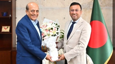 ভারতের সঙ্গে পারস্পরিক শ্রদ্ধাবোধের ভিত্তিতে সম্পর্ক চায় বাংলাদেশ :  হুমায়ুন কবির