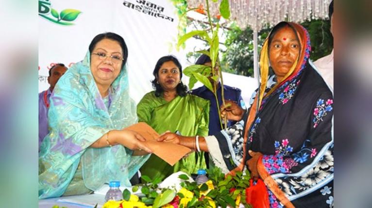 ধর্মীয় সম্প্রীতির মধ্য দিয়ে দুর্গাপূজা উদ্‌যাপনের আহ্বান খাদ্যমন্ত্রীর