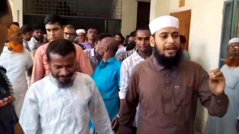 জামালপুরে মক্তবছাত্রীকে ধর্ষণ, ধর্মীয় শিক্ষকের যাবজ্জীবন কারাদণ্ড