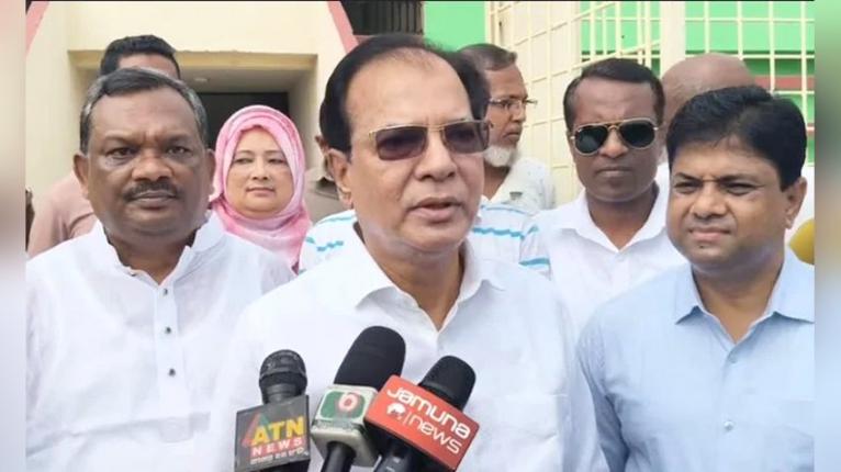 সরকারের লক্ষ্য জাতীয় ও আন্তর্জাতিক পর্যায়ে খেলোয়াড় তৈরি : ত্রাণমন্ত্রী