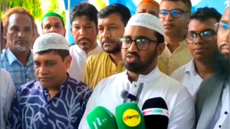 জামায়াতকে হেফাজতের কাছ থেকে ইসলামের প্রচার শেখা উচিত: রাশেদ খাঁন