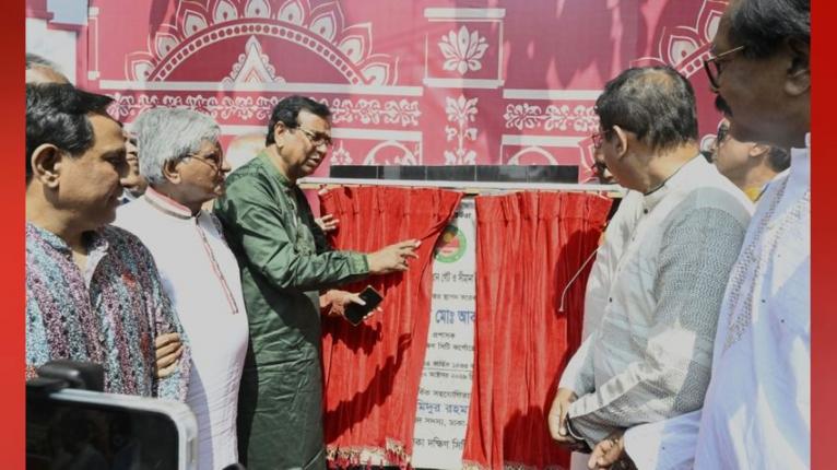 ঢাকেশ্বরী মন্দিরের প্রধান ফটক ও সীমানাপ্রাচীর নির্মাণকাজের উদ্বোধন করলেন ডিএসসিসি প্রশাসক