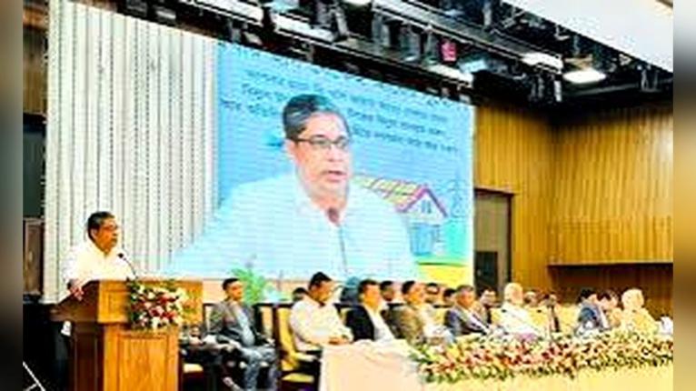 নিজ বাসভবনের ছাদের সৌরবিদ্যুৎ থেকে জাতীয় গ্রিডে ১২শ’ ইউনিট দিয়েছেন প্রধানমন্ত্রী : মীর শাহে আলম
