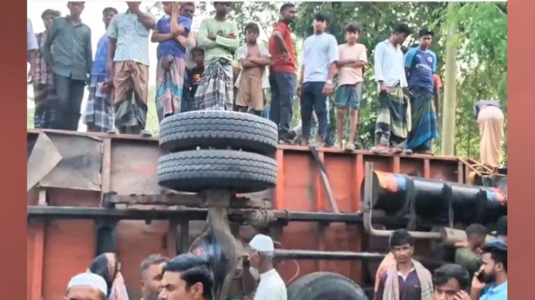 কুড়িগ্রামে ট্রাক-অটোরিকশার সংঘর্ষে নিহত ৫