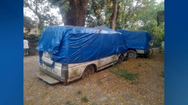 সদরপুর হাসপাতালে পড়ে আছে দুটি অ্যাম্বুলেন্স, নষ্ট হচ্ছে সরকারি সম্পদ