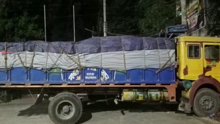 গাজীপুর কালিয়াকৈর থেকে ছিনতাই হওয়া ট্রাক সদরপুর থেকে উদ্ধার
