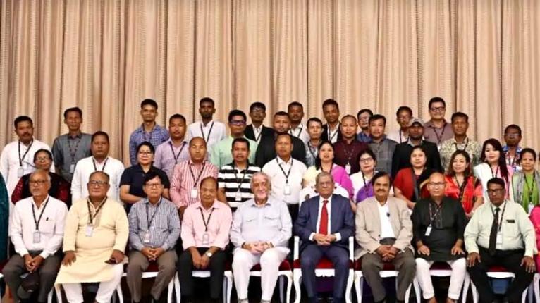 ক্ষুদ্র জাতিগোষ্ঠীর উন্নয়ন ও অধিকার নিশ্চিতে ঐক্যবদ্ধভাবে কাজ করার আহ্বান রাষ্ট্রপতির