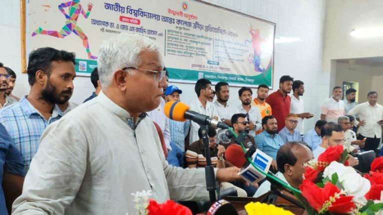 ৫ আগস্টের পর মুরুব্বিরাও আওয়ামী লীগকে টিকিয়ে রাখতে পারেনি